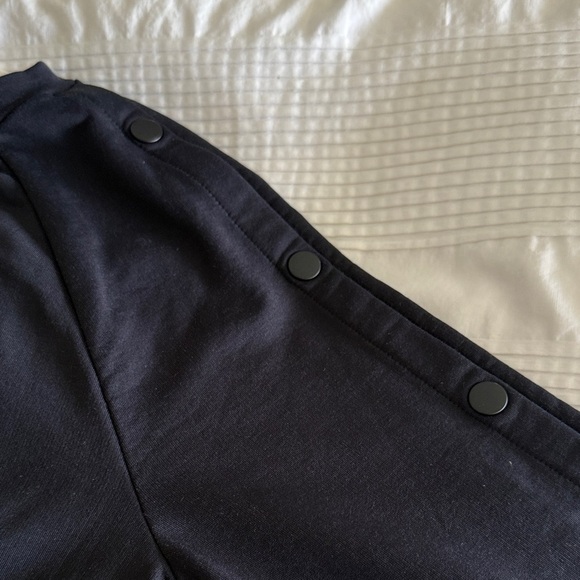 Athleta Black Snappy Sweatshirt - Picture 15 of 15